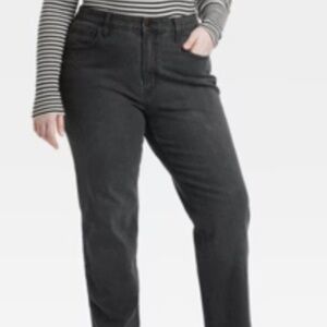 Women’s mid rise 90’s straight jeans